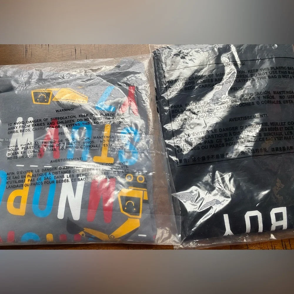 •NIP•{2} The Children’s Place Alphabet & Mama’s Boy Graphic Tee Bundle- 5T